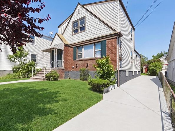 146-25 177th street, Queens Village NY 11434