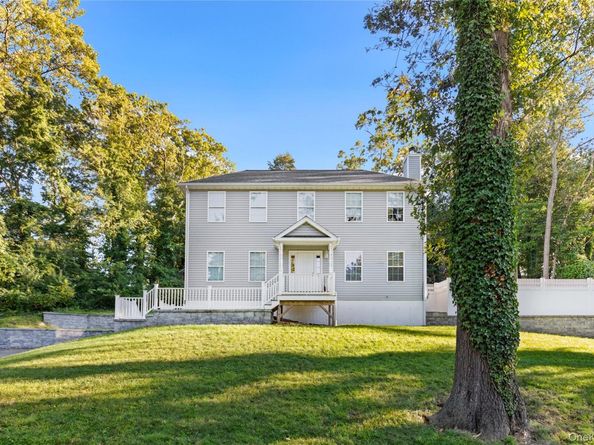 24 Belmont Road, Sound Beach NY 11789