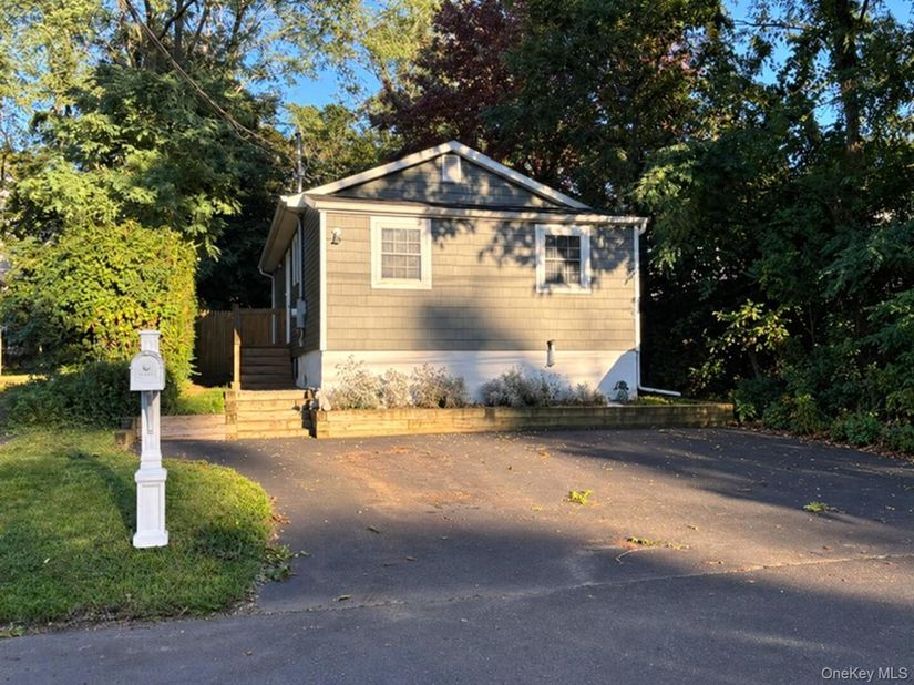 21 Cove Drive, Sound Beach NY 11789