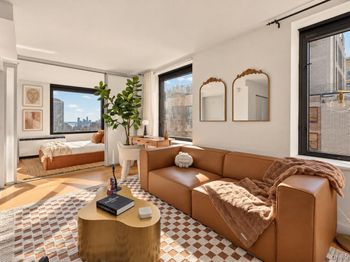 100 W 39TH Street