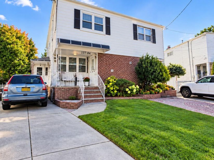 137-04 64th Road, Flushing NY 11367