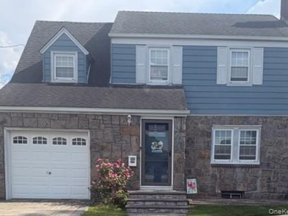 1020 Garden Place, Baldwin NY 11510