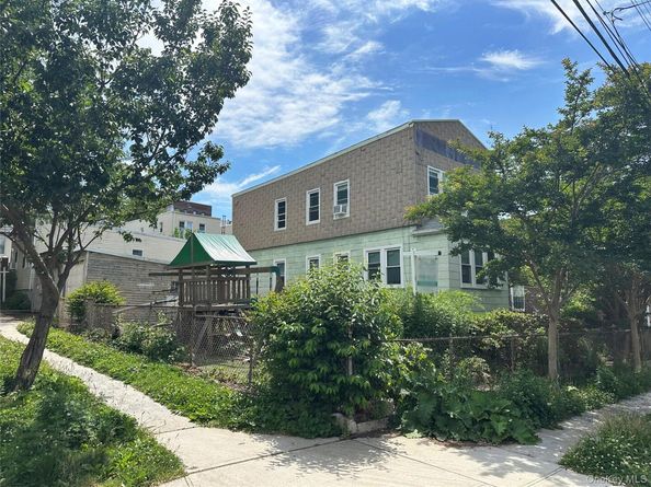 6538 51st Road, Woodside NY 11377
