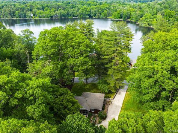 56 Lake Shore Drive, South Salem NY 10590
