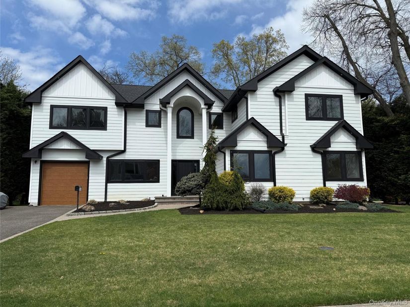 43 Marian Lane, Jericho NY 11753