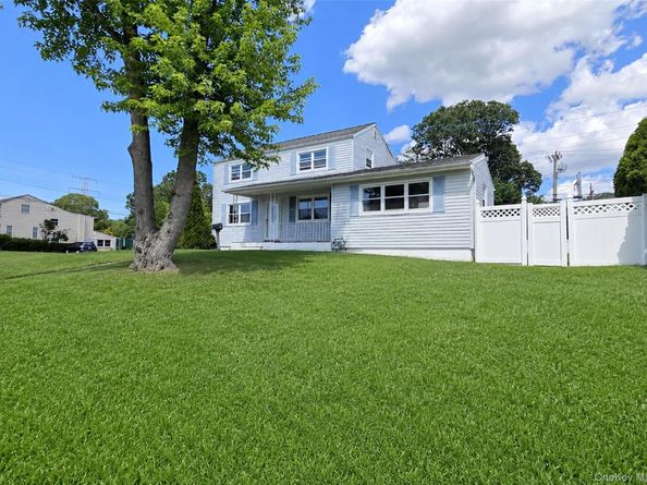 290 Eastwood Boulevard, Centereach NY 11720