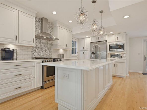 210 Clinton Road, Garden City NY 11530