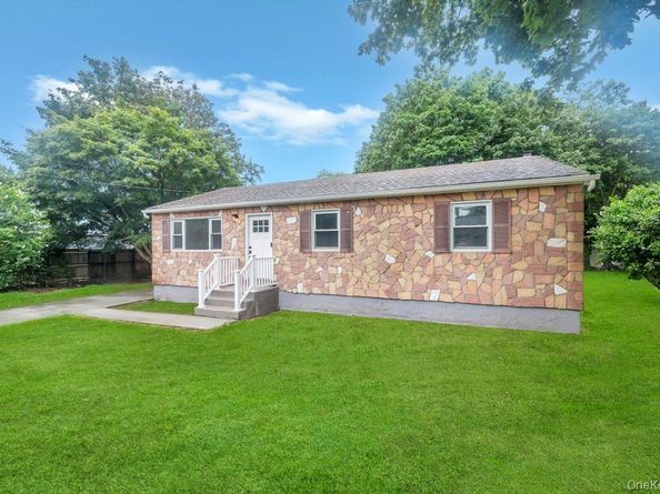 118 S 31st Street, Wyandanch NY 11798
