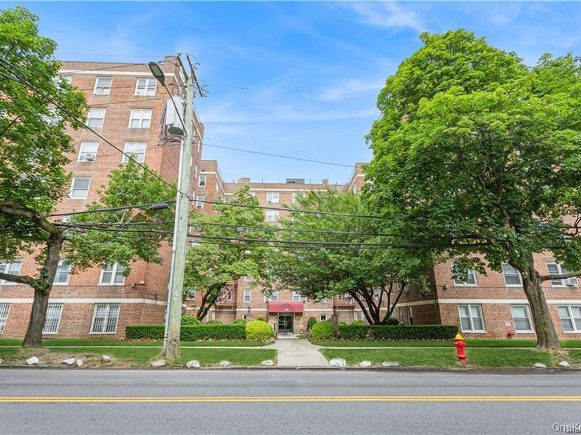 485 Bronx River Road A23, Yonkers NY 10704