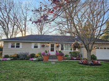 290 Gull Pond Lane