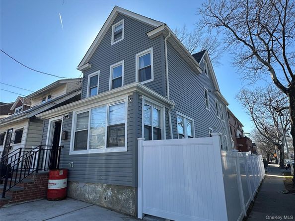 61-12 160th Street, Fresh Meadows NY 11365