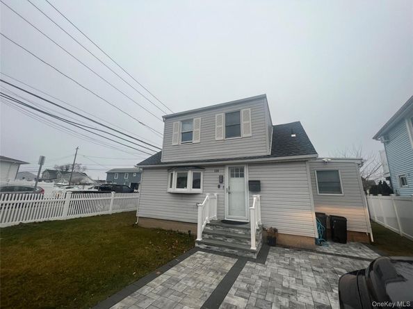 100 Clubhouse Road, Bellmore NY 11710