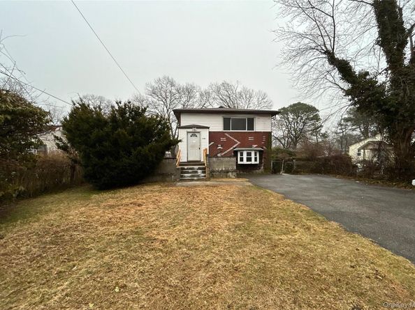 1181 Ocean Avenue, Bay Shore NY 11706