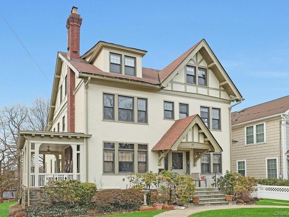 39 Neptune Avenue, New Rochelle NY 10805