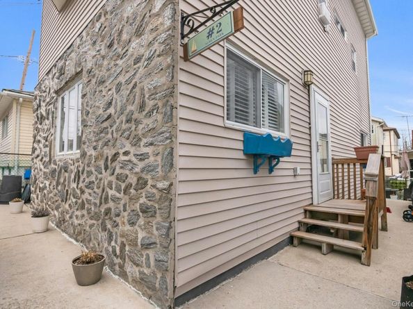 2 Alden Park 2, Bronx NY 10465