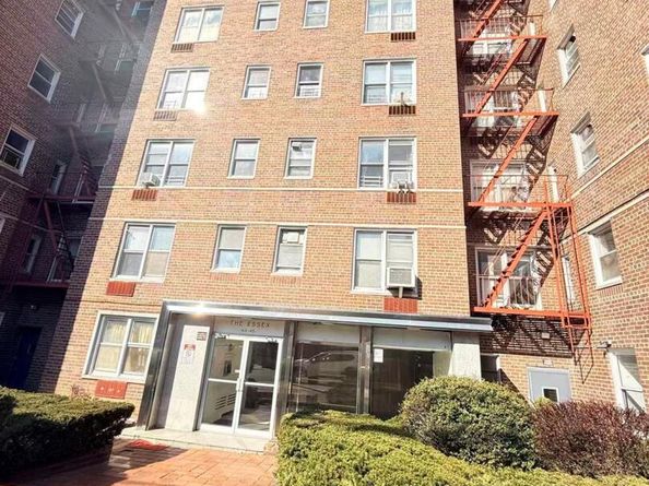 63-45 Saunders Street 5J, Rego Park NY 11374
