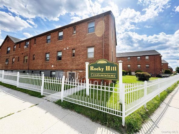 202-06 Rocky Hill Road 6C1, Bayside NY 11361