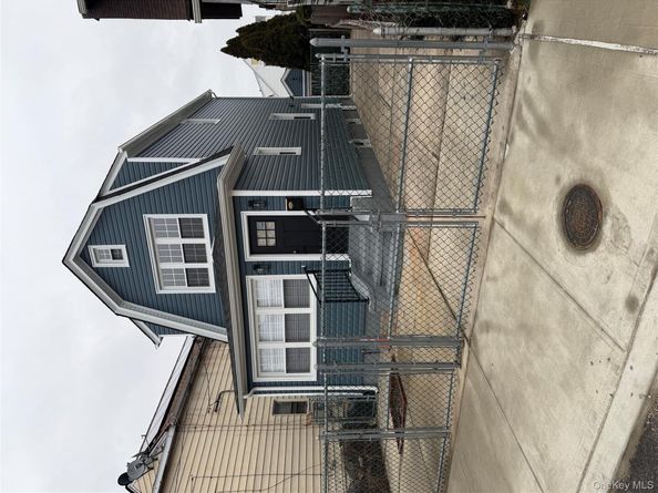 22404 95th Avenue, Queens Village NY 11429