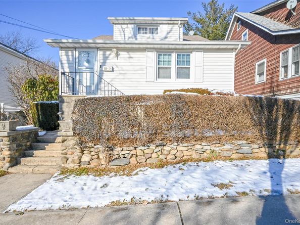 12513 6th Avenue, College Point NY 11356