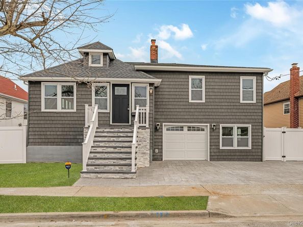 1043 Delaware Avenue, Island Park NY 11558