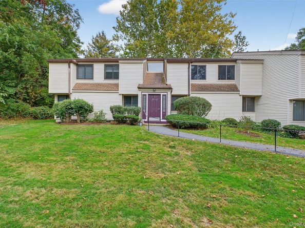 45 Jefferson Oval D, Yorktown Heights NY 10598