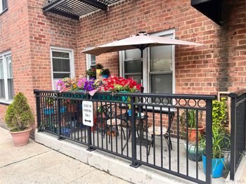 162-01 Powell Cove Boulevard