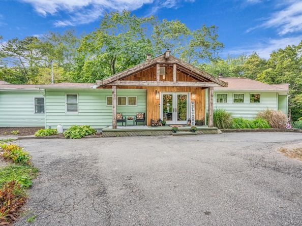 64 Sally Lane, Ridge NY 11961