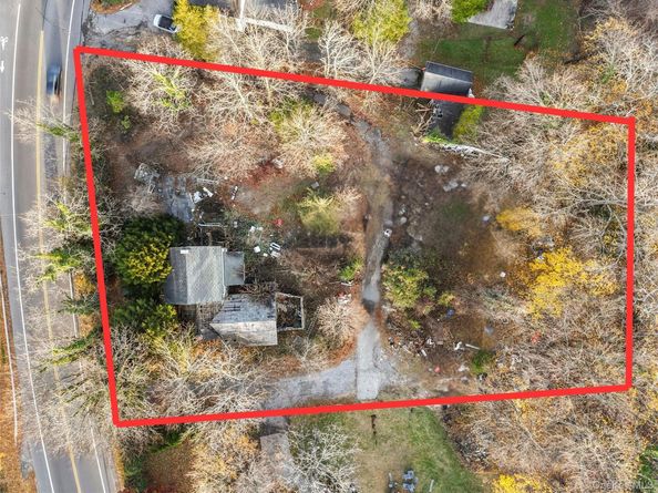 372 Main St, East Setauket NY 11733