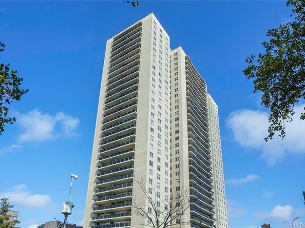 110-11 Queens Boulevard 22E, Forest Hills NY 11375