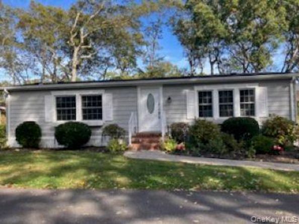 465 Old Country Road 465, Riverhead NY 11901