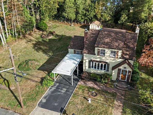 77 Duke Street, Deer Park NY 11729