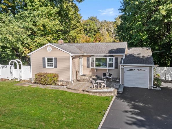 2880 Brookfield Drive, Yorktown Heights NY 10598
