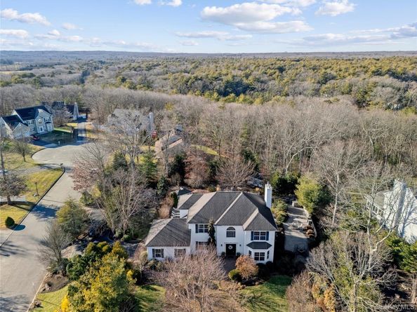 7 Brittany Court, Ridge NY 11961