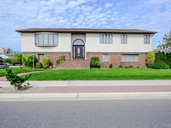 159 National Boulevard, Long Beach NY 11561