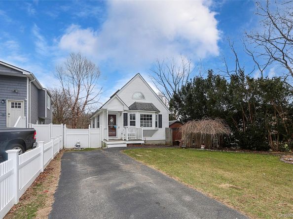 129 Norwalk Avenue A, Medford NY 11763