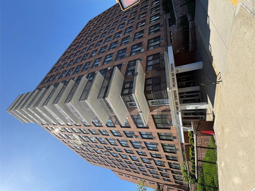 3121 Middletown Road 1G, Bronx NY 10461
