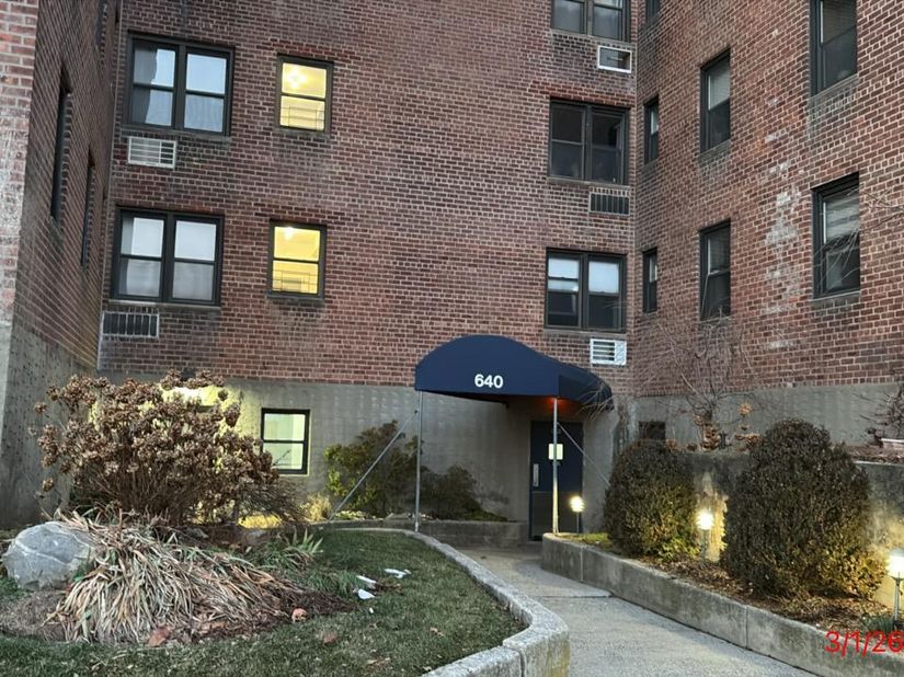 640 Pelham Road 6F, New Rochelle NY 10805
