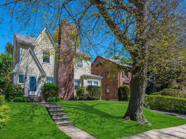 54 Ogden Avenue, White Plains NY 10605