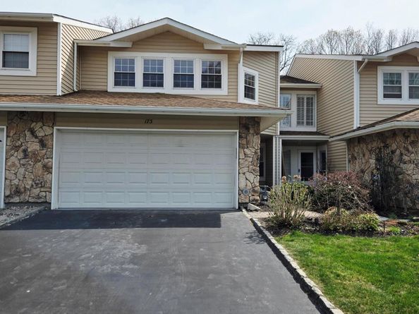 173 Colony Drive, Holbrook NY 11741
