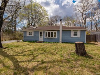 6 Longview Drive