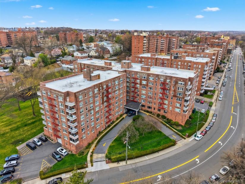 333 Bronx River Road 616, Yonkers NY 10704