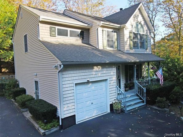 64 Glen Road, Baiting Hollow NY 11933