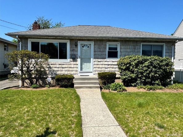 245 Garden Street, Westbury NY 11590