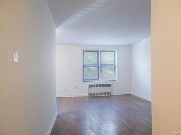 37-27 86 Street 1M, Jackson Heights NY 11372