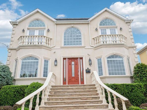 833 Glen Drive, Woodmere NY 11598