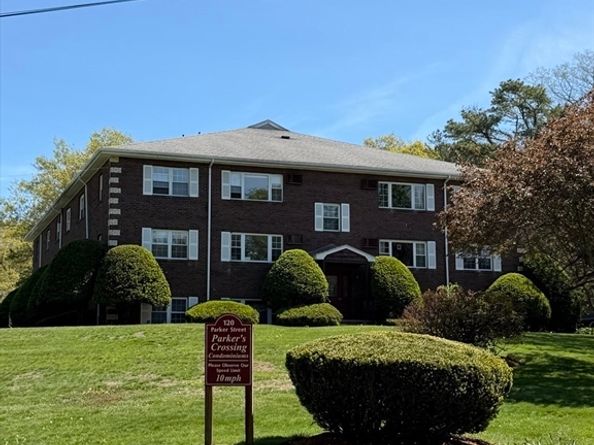 120 Parker St 15, Acton MA 01720