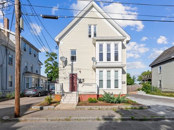 10 Essex St, Brockton MA 02301