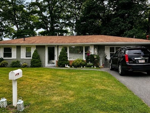 52 Dodge Rd, Brockton MA 02302