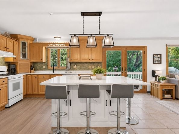 279 Sprague Street, Dedham MA 02026