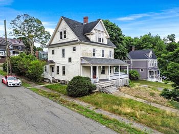 33 High St